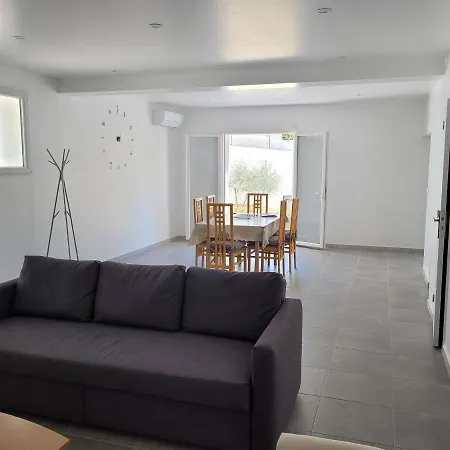 Villa Entiere De 145M² Calme En Petite Camargue Beauvoisin  Exterior photo