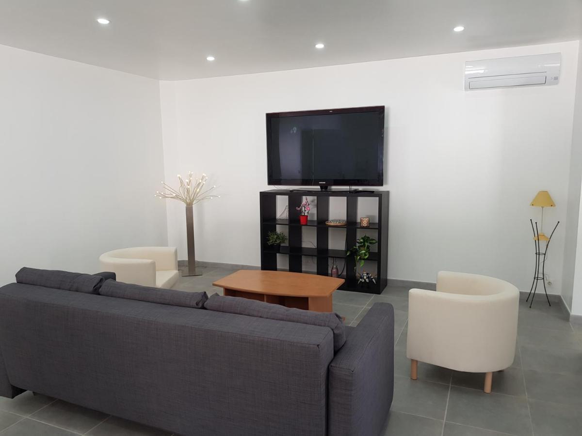 Entiere De 145m² Calme En Petite Camargue Villa *